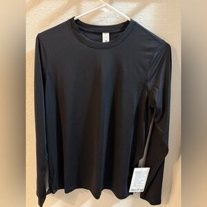 Lululemon Ultralight Hip-Length Long-Sleeve Shirt Black size 8 medium NWT
